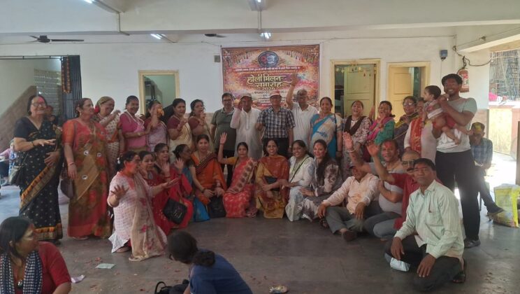 देवभूमि चैरिटेबल ट्रस्ट द्वारा आयोजित किया गया होली मिलन कार्यक्रम