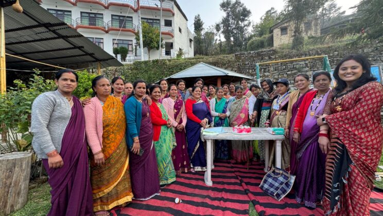 बागेश्वर -अंतर्राष्ट्रीय महिला दिवस पर कौसानी में जिला पंचायत सदस्य बबलू नेगी ने किया महिला सम्मान कार्यक्रम का आयोजन