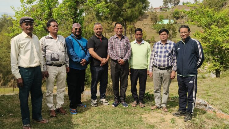 गरुड़ – तहसील पत्रकार संगठन की नई कार्यकारिणी का गठन…. चंद्रशेखर बड़सीला अध्यक्ष और कृष्णा गाड़िया चुने गए महासचिव