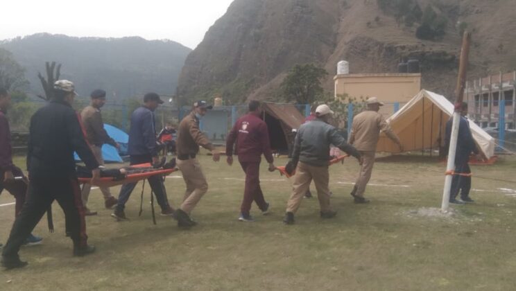 बागेश्वर:- आपदा से निपटने की तैयारी परखी…..बहु-स्थलीय मॉक ड्रिल, त्वरित राहत-बचाव क्षमता का प्रदर्शन
