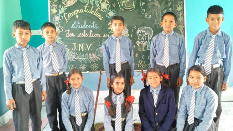 गरुड़:- श्री राम पब्लिक स्कूल बिनखोली विद्यालय के 9 छात्रों ने जवाहर नवोदय विद्यालय प्रवेश परीक्षा में हासिल की सफलता