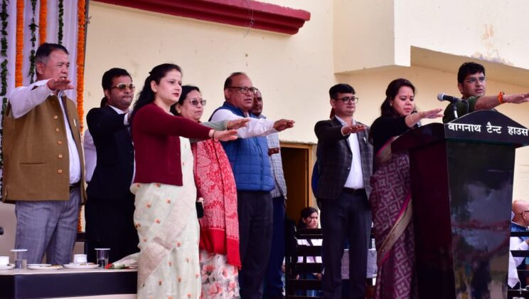 बागेश्वर – जन-जन की सरकार — 4 साल बेमिसाल कार्यक्रम के अंतर्गत नुमाइशखेत में बहु-विभागीय शिविर आयोजित