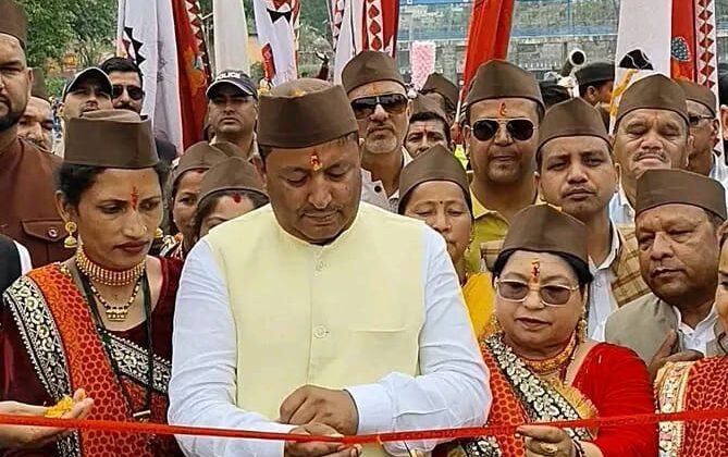 गरुड़ – ऐतिहासिक व पौराणिक विरासत का संरक्षण जरूरी – पार्वती दास……रंगारंग सांस्कृतिक कार्यक्रमों के साथ चार दिवसीय कत्यूर महोत्सव का हुआ शुभारंभ