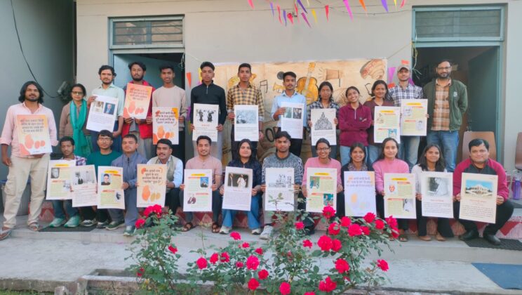 अल्मोड़ा यूथ क्लब द्वारा आयोजित किया गया ओपन माइक कार्यक्रम