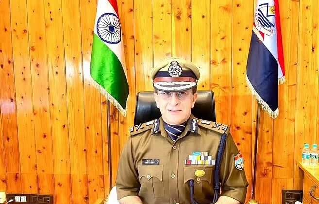 चार धाम यात्रा 2026:- सुरक्षा इंतजाम को लेकर पूरी हुई तैयारी….. एटीएस की होगी तैनाती, निगरानी में रहेंगे यूट्यूबर