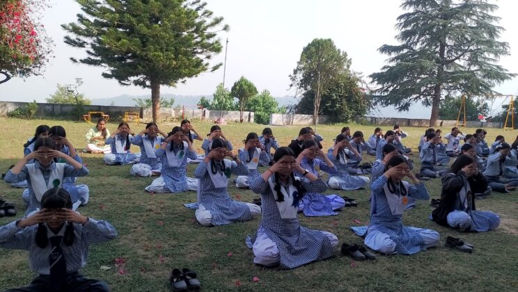 अल्मोड़ा:- नमामि गंगे एवं “आओ हम सब योग करें” निःशुल्क अभियान का पांचवा दिन सम्पन्न