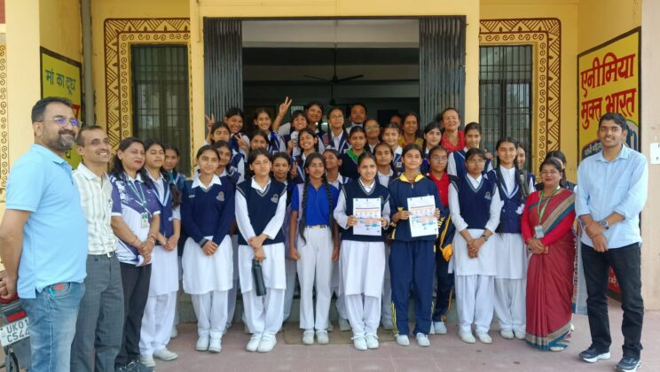 अल्मोड़ा जिला अस्पताल, हवालबाग पीएचसी एवं दौलघाट पीएचसी में एचपीवी टीकाकरण अभियान जारी