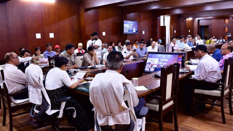 बागेश्वर – जन शिकायतों के निस्तारण में लापरवाही बर्दाश्त नहीं – जिलाधिकारी अपूर्वा पाण्डे…..अनुपस्थित अधिकारियों को कारण बताओ नोटिस