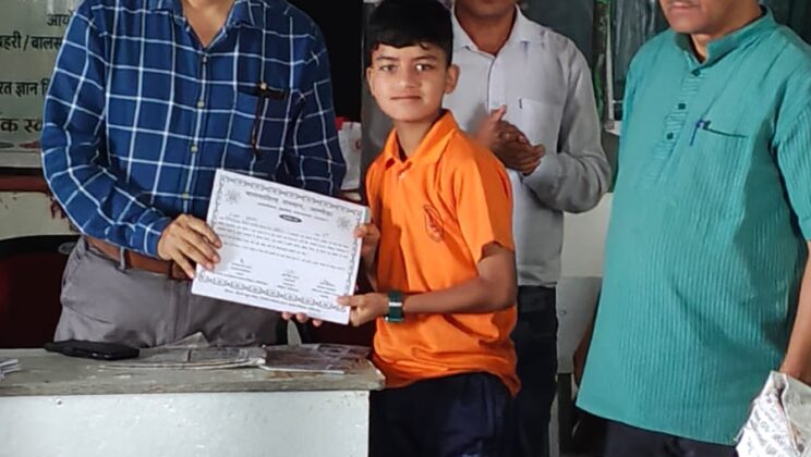 डीडीहाट बाल लेखन कार्यशाला का समापन….84 बच्चों ने बनाई हस्तलिखित पुस्तकें…..हस्तलिखित पुस्तकों की लगी प्रदर्शनी