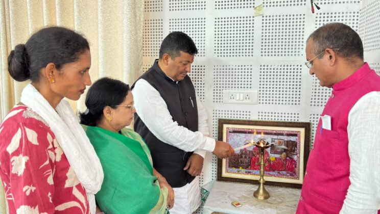 बागेश्वर – मूल मंत्र 12 साल विश्वास के, विकास के साथ जन कल्याण शिविरों का आयोजन