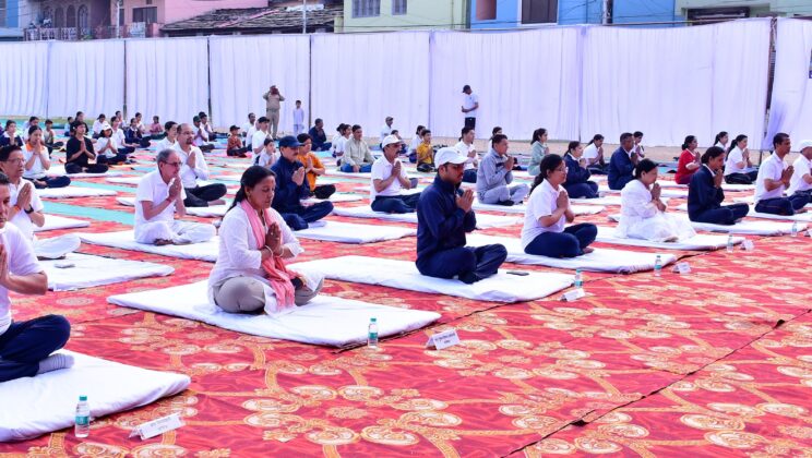 बागेश्वर – अंतरराष्ट्रीय योग दिवस पर जनपदभर में हुआ सामूहिक योगाभ्यास….तीन हजार से अधिक लोगों ने लिया भाग