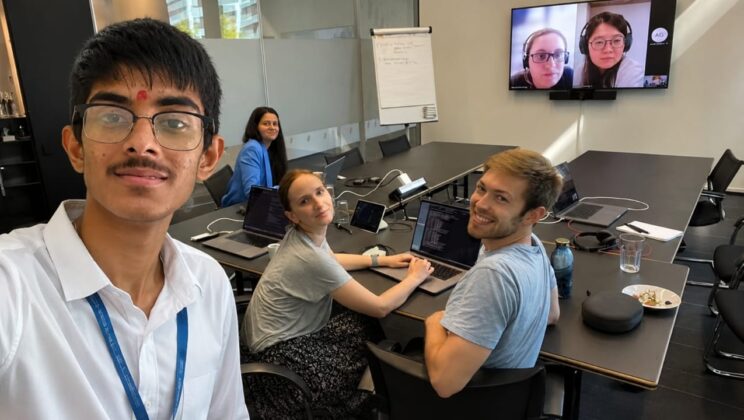 अल्मोड़ा:- प्रतिष्ठित USAII Global AI Hackathon 2026 in Africa (capetown) के हाई स्कूल ट्रैक में प्रतिभाग करके लौटे मयंक