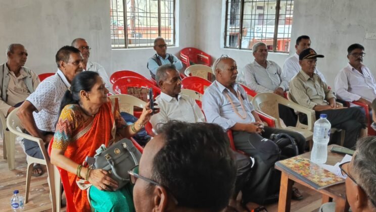 गरुड़ – गवर्नमेंट पैन्शनर्स वैलफेयर एसोसिएशन शाखा गरुड़ की बैठक में अनेक प्रस्ताव पारित…संगठन बिरोधी गतिविधियों में लिप्त तत्वों का संगठन में कोई स्थान नहीं