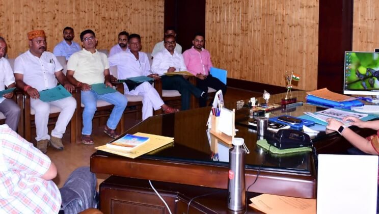 बागेश्वर- एसआईआर अभियान में पात्र मतदाताओं का नाम सुनिश्चित करने के साथ मतदाता सूची को त्रुटिरहित बनाने पर दिया जोर –