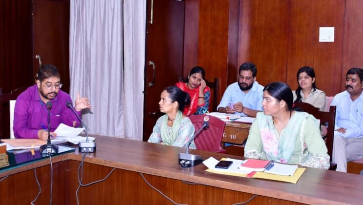 बागेश्वर – जनसुनवाई में प्राप्त हुई 11 शिकायतें…..अधिकांश का मौके पर ही किया गया निस्तारण