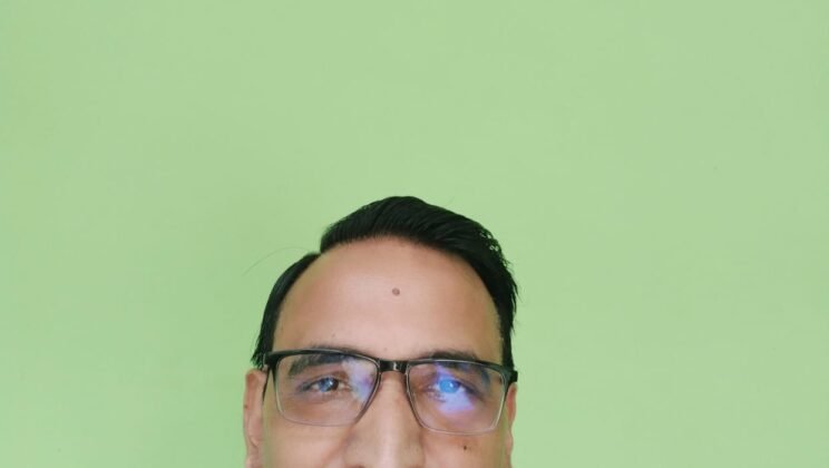 दो माह से जिला चिकित्सालय में फिजिशियन नहीं, मरीज परेशान — जनहित के मुद्दे पर राजनीतिक दलों की चुप्पी पर उठे सवाल
