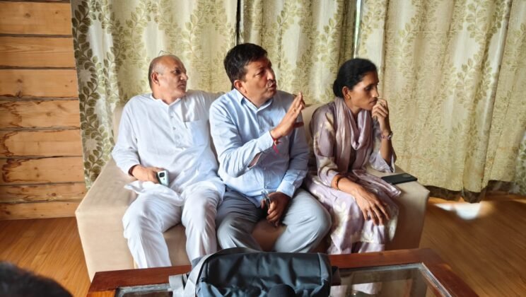 गरुड़ – विकास योजनाओं की रफ्तार तेज…..दर्जा राज्यमंत्री शिव सिंह बिष्ट ने पत्रकार वार्ता में दी अहम जानकारियां-