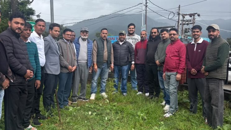 कौसानी – विश्व पर्यटन दिवस पर कौसानी होटल एंड रेस्टोरेंट एसोसिएशन ने लिया ‘पर्यटन एवं आतिथ्य संकल्प’