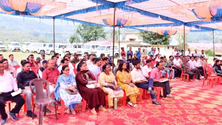 बागेश्वर – तहसील दिवस में 20 शिकायतें दर्ज, जिलाधिकारी ने अधिकारियों को त्वरित निस्तारण के दिए निर्देश-