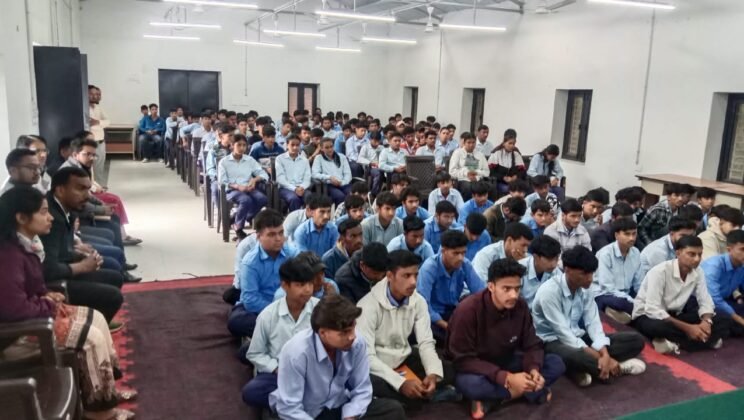 अल्मोड़ा:- जिला विधिक सेवा प्राधिकरण द्वारा आयोजित किया गया जागरुकता शिविर