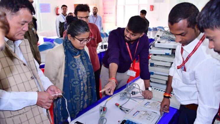बागेश्वर -विधानसभा सामान्य निर्वाचन-2027 की तैयारियों के तहत ईवीएम-वीवीपैट की प्रथम स्तरीय जांच (एफएलसी) का शुभारंभ…..जिलाधिकारी ने लिया व्यवस्थाओं का जायजा